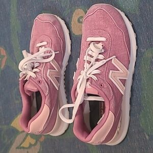 Woman's New Balance 515